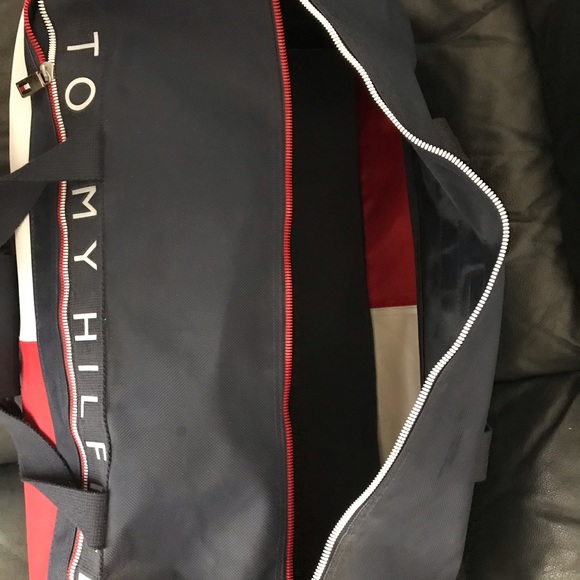 VTG Vintage 1990s Tommy Hilfiger Navy Duffle Bag - Picture 7 of 8